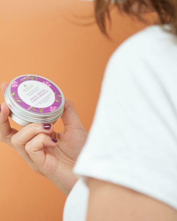 Potentilla Crema Corpo E Mani 60Ml In Mano