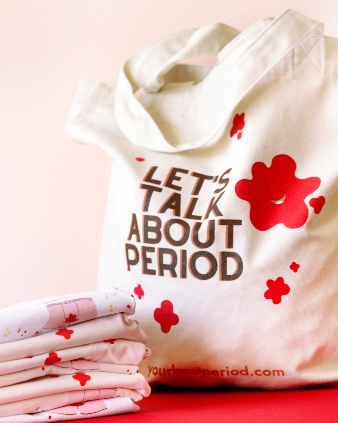 Your best period tote bag let's talk about period appoggiata
