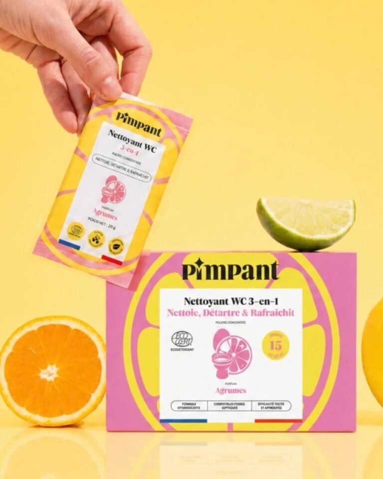 Pimpant detergente wc 3in1 bustina in mano